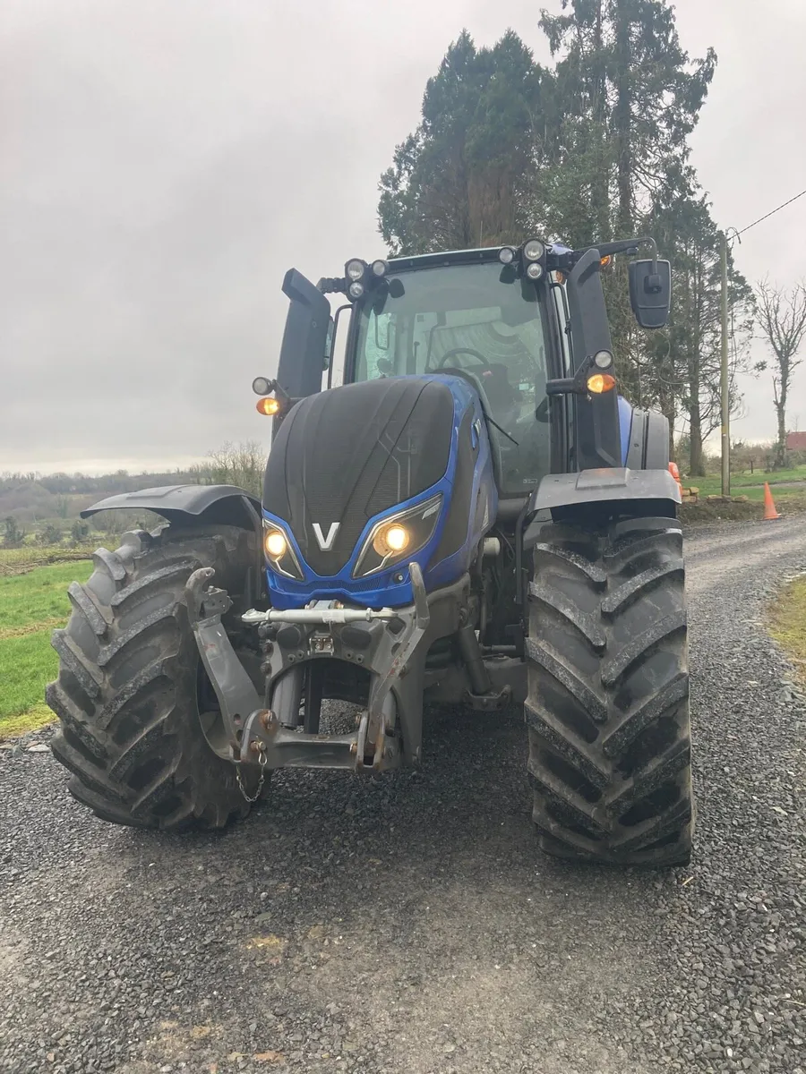 Valtra T154 - Image 2
