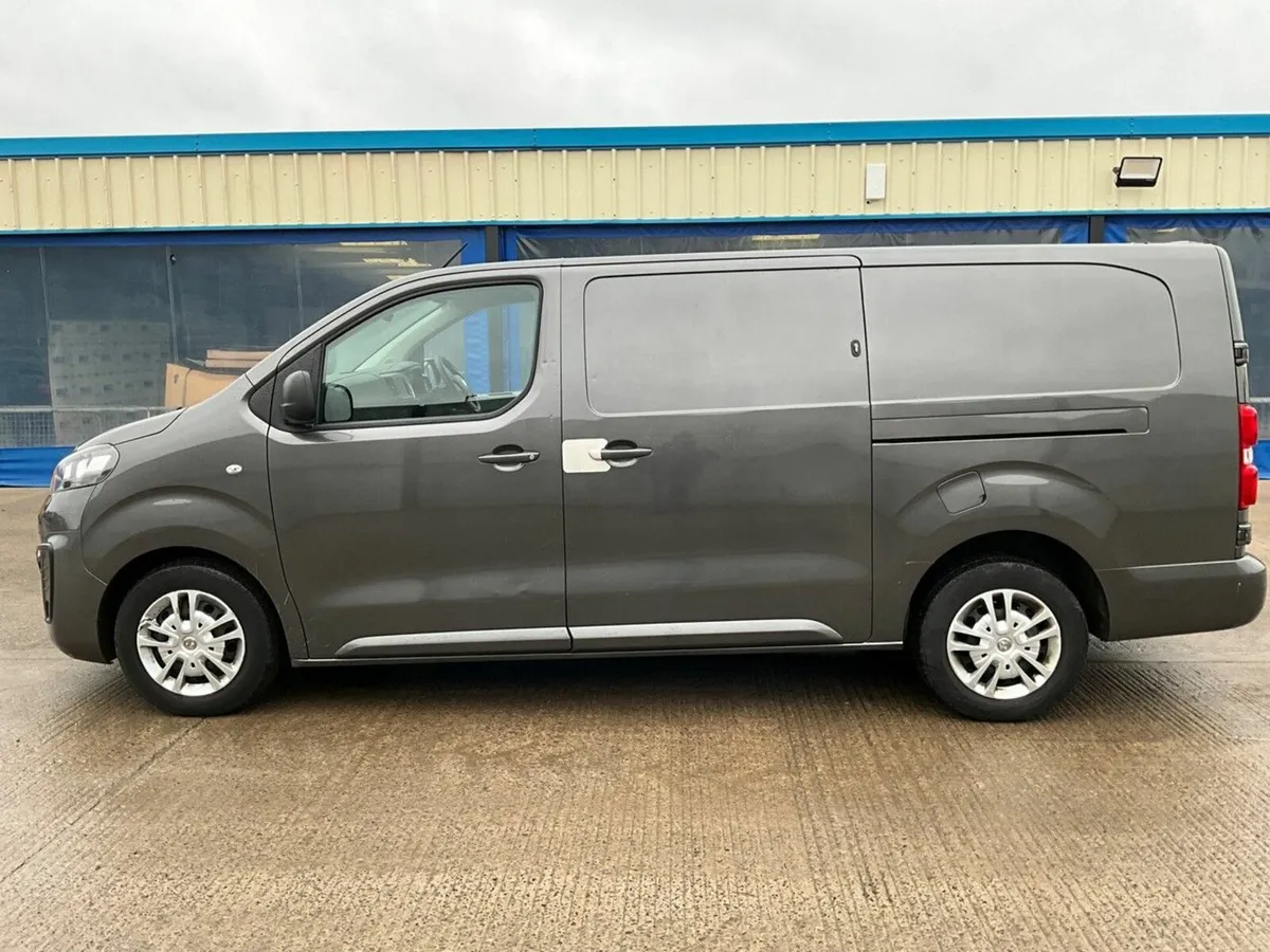 VAUXHALL VIVARO 3100 SPORTIVE L2 H1 2.0 D 145PS - Image 4