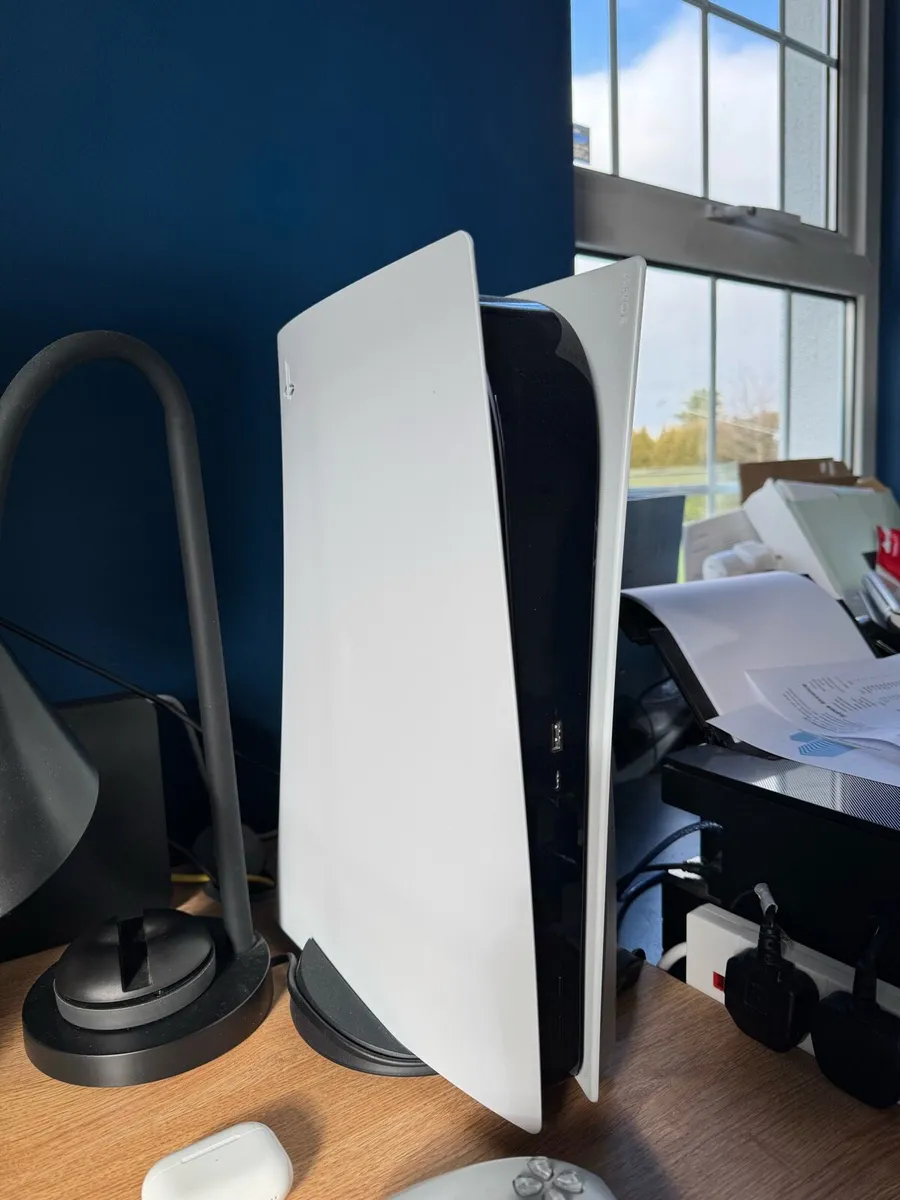 PlayStation 5 Disc Edition + 2 Controllers - Image 1