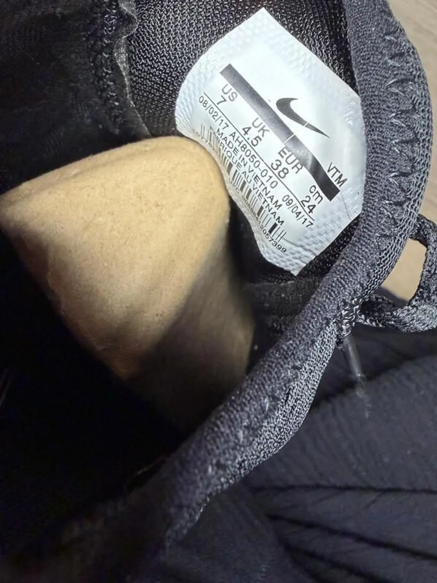 Nike 270 - Brand New - Image 3