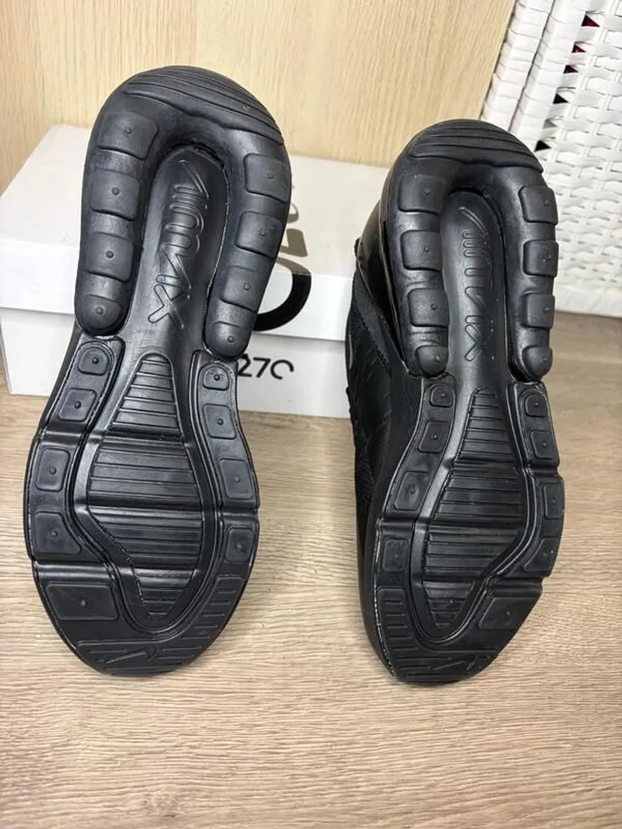 Nike 270 - Brand New - Image 4