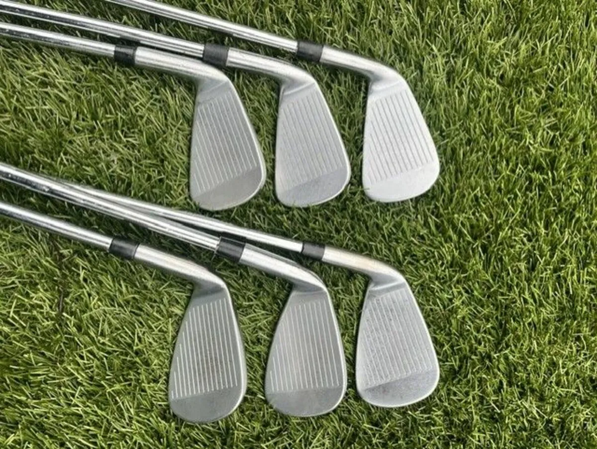 Unbelievable Full Mens Golf Set - Titleist, Callaw - Image 4