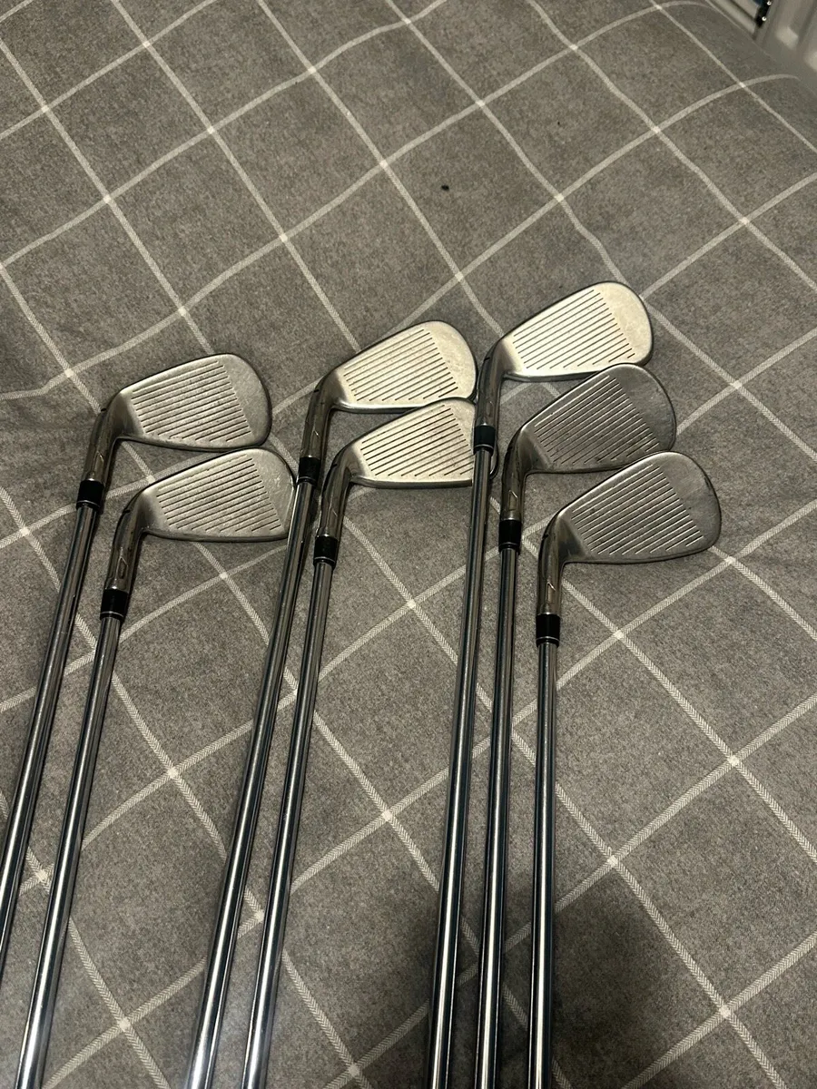 Taylormade Sim irons - Image 2