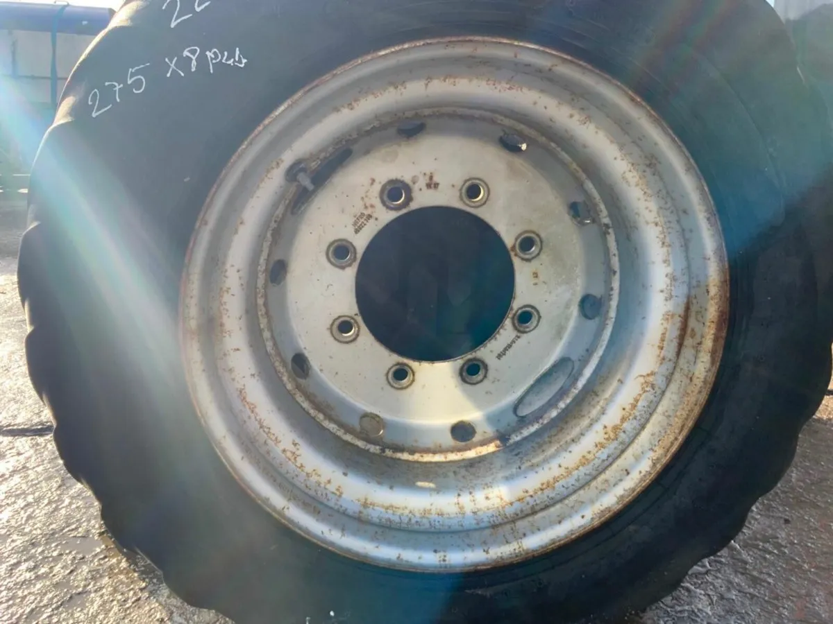 26.5  / 22.5 TRAILER RIMS AND TYRES........4109. - Image 3