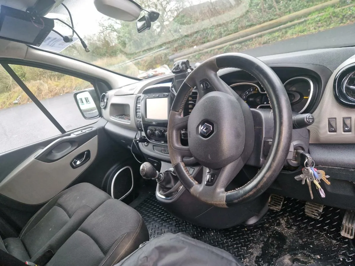 Renault trafic sport - Image 3