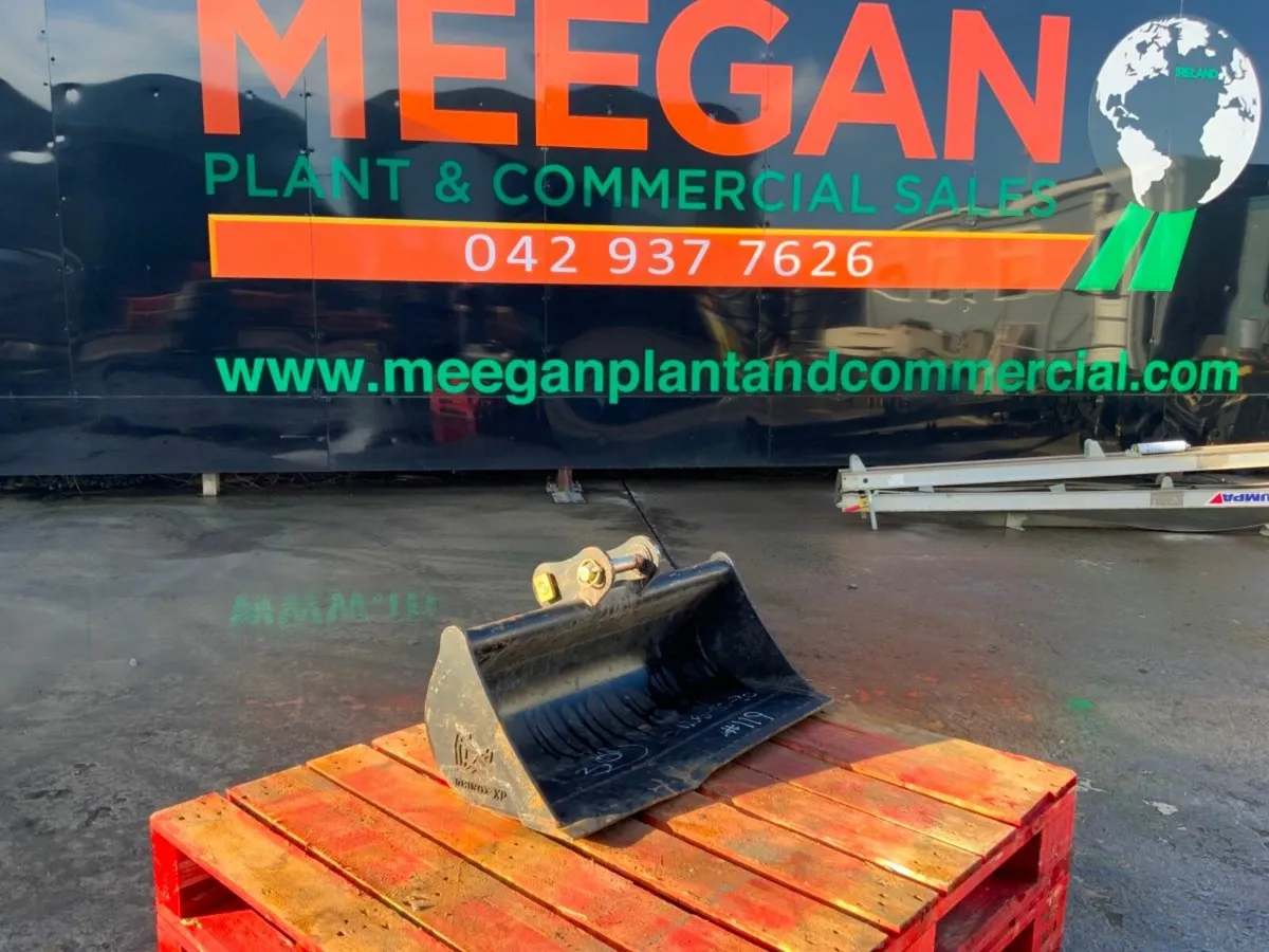 30" RHINOX GRADING BUCKET......30mm PINS......119. - Image 1