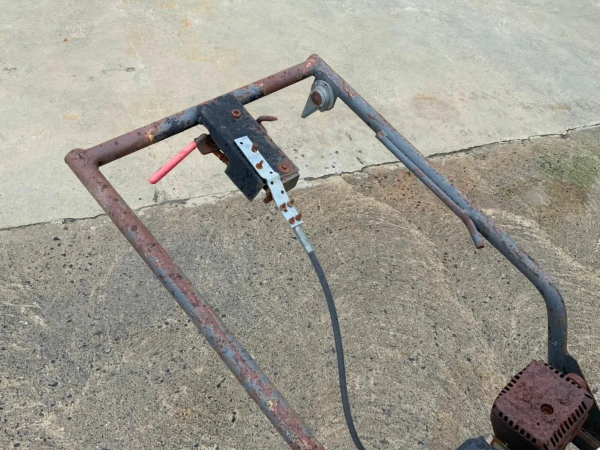 HONDA SELF PROPELLED BARROW LOADER.....742 - Image 4