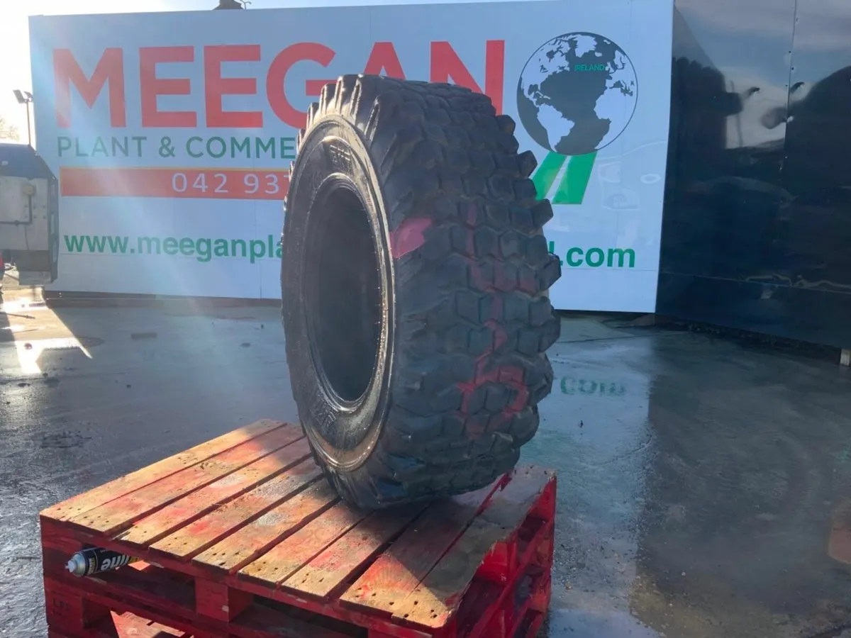 16.9 - 24 BKT TELEPORTER TYRE. - Image 3