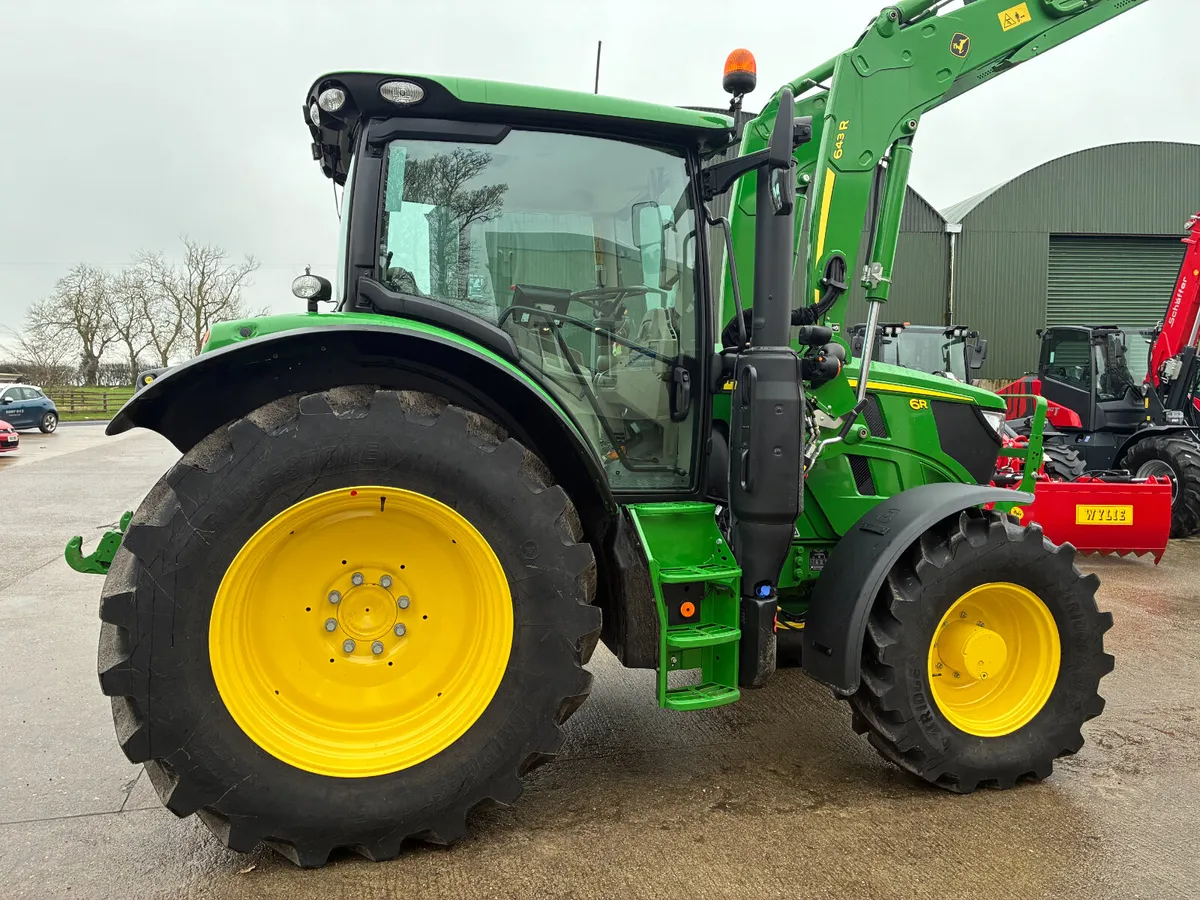 John Deere 6R120 - Image 3