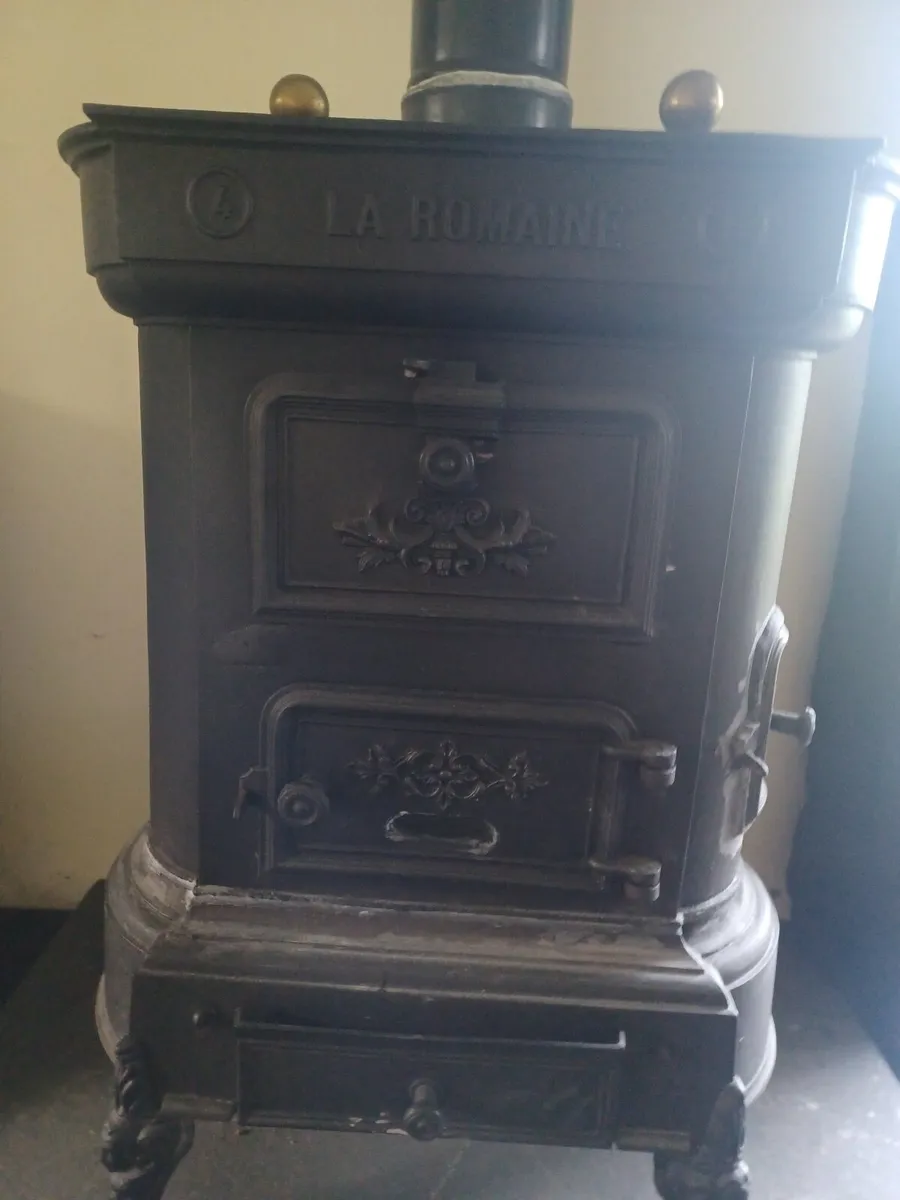 Antique Solid Fuel Stove - Image 4