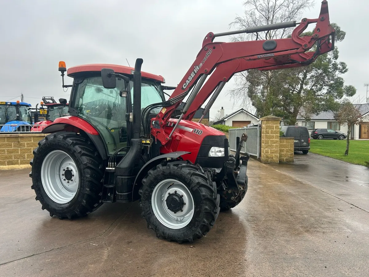 Case maxxum 110 + loader 50km - Image 1