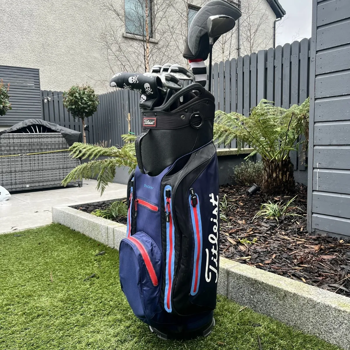 Unbelievable Full Mens Golf Set - Titleist, Callaw - Image 1