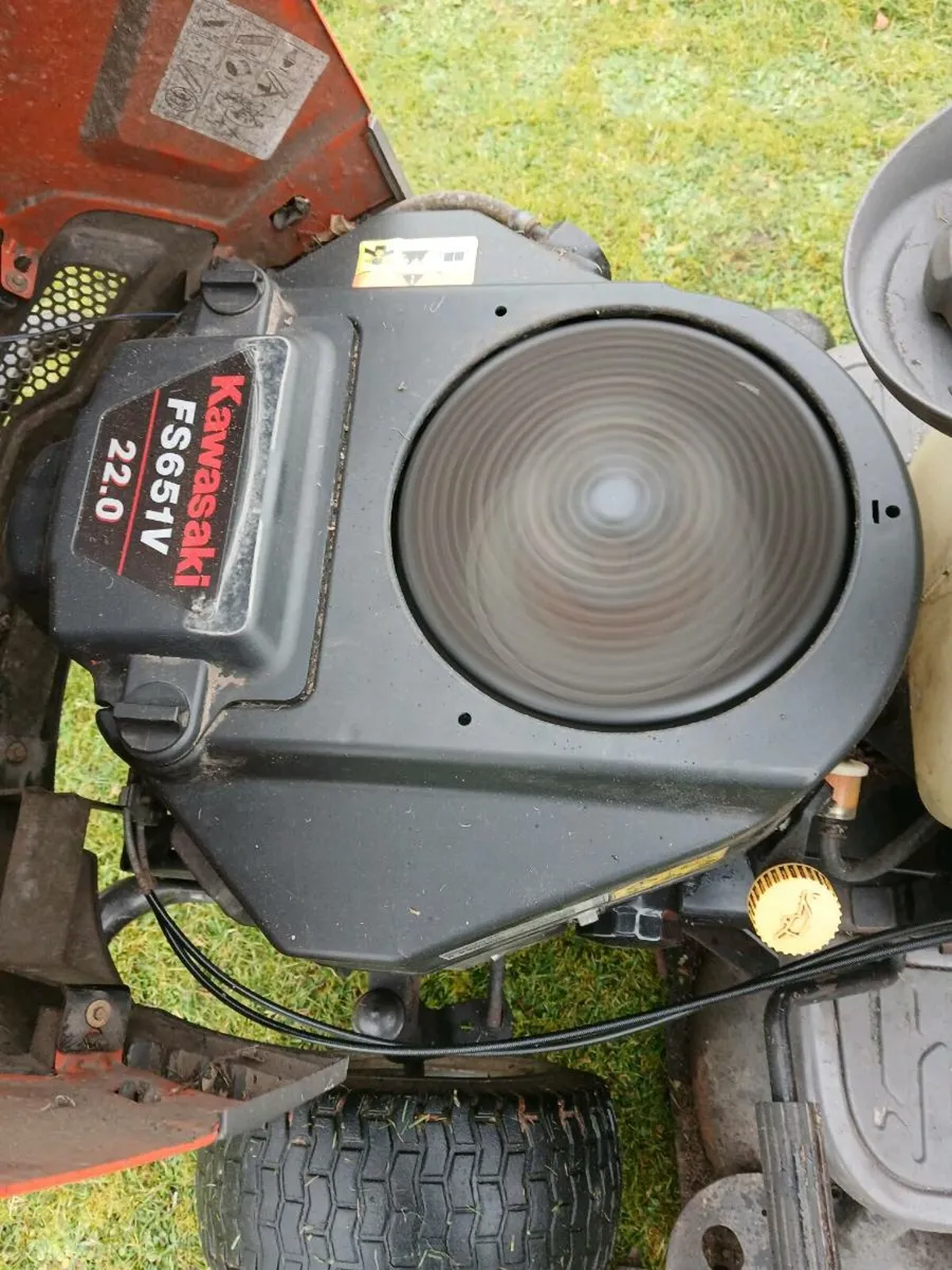 Husqvarna 22hp Kawasaki engine,  hydrostatic - Image 4