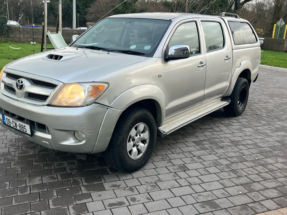 2009 Toyota Hilux 3.0 d4d automatic *new doe* - Image 1