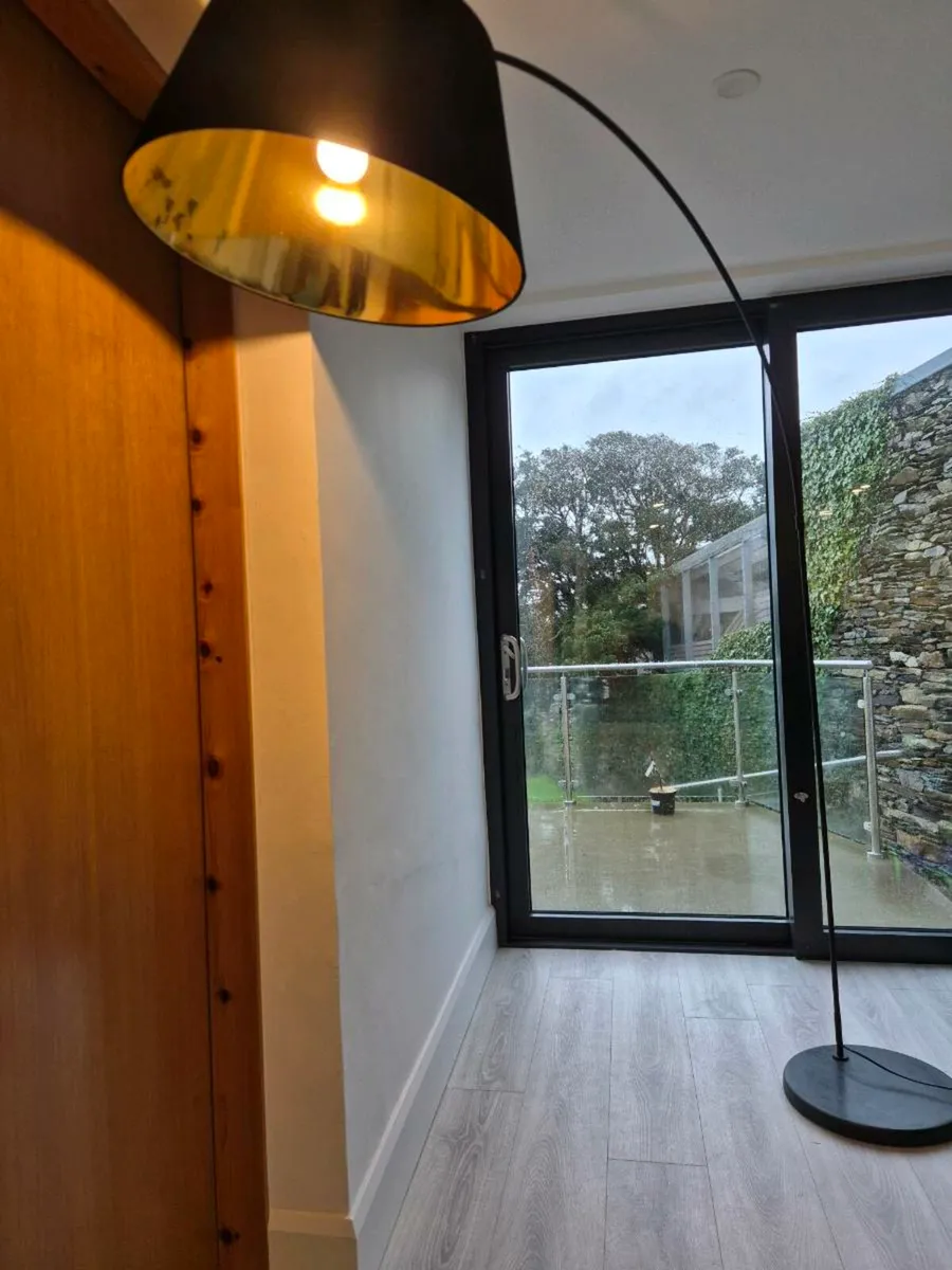 Black and Gold Floor Arc Lamp - Image 2