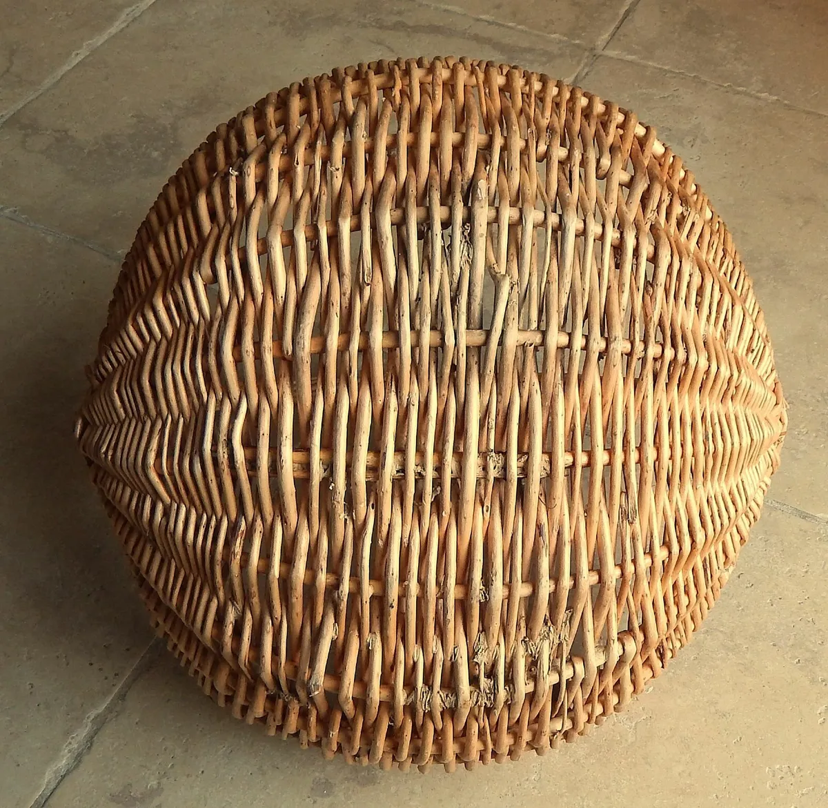 Large Wicker Shopping Basket - Image 4
