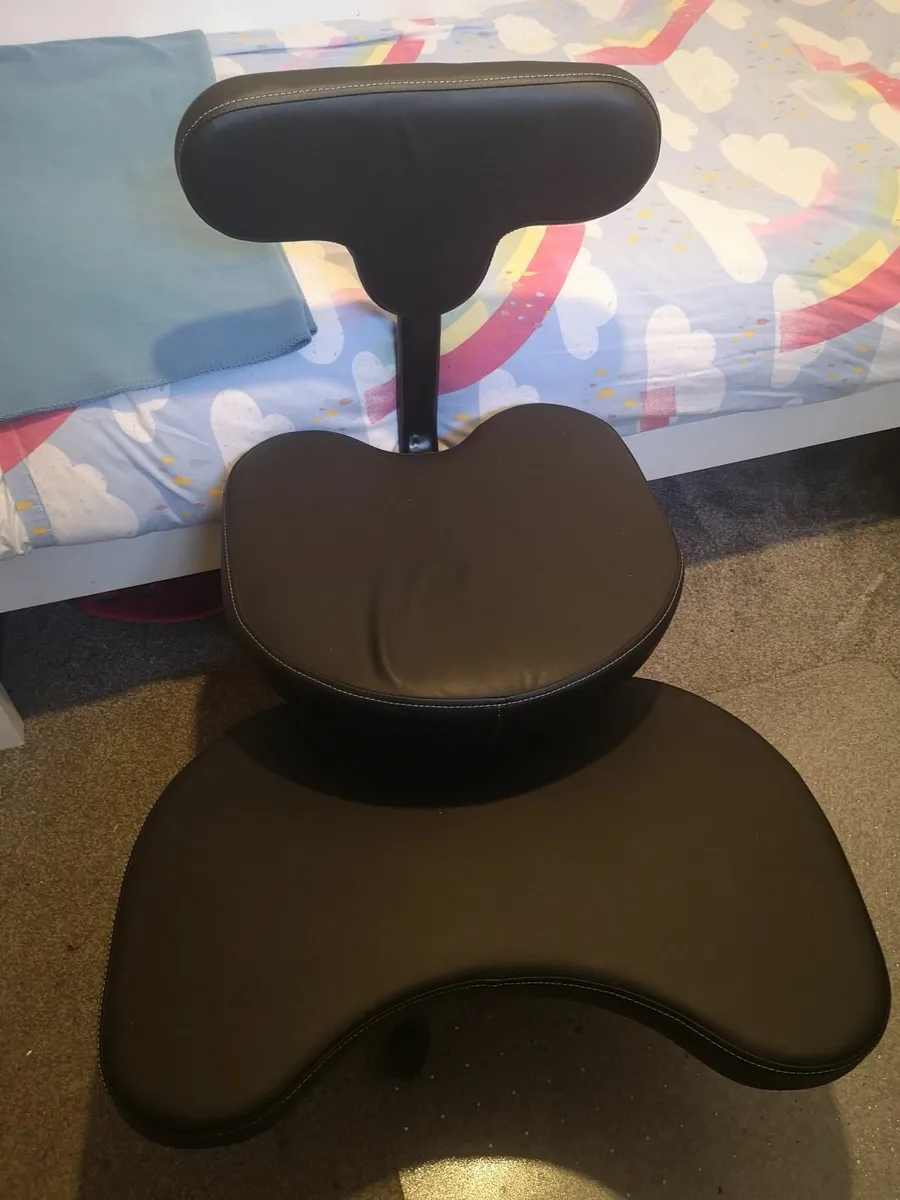 Office Chair - Image 1