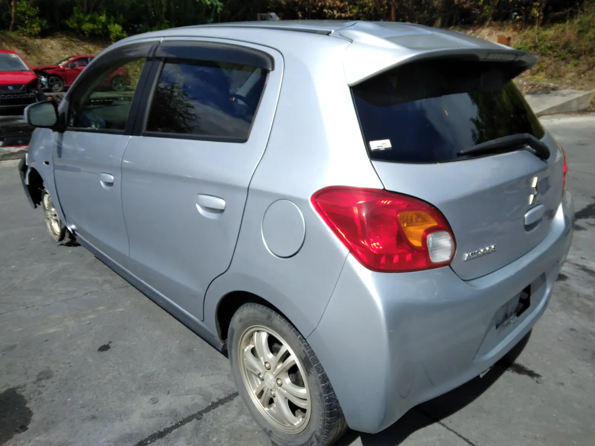 2012 Mitsubishi Mirage For Breaking/Dismantling - Image 3