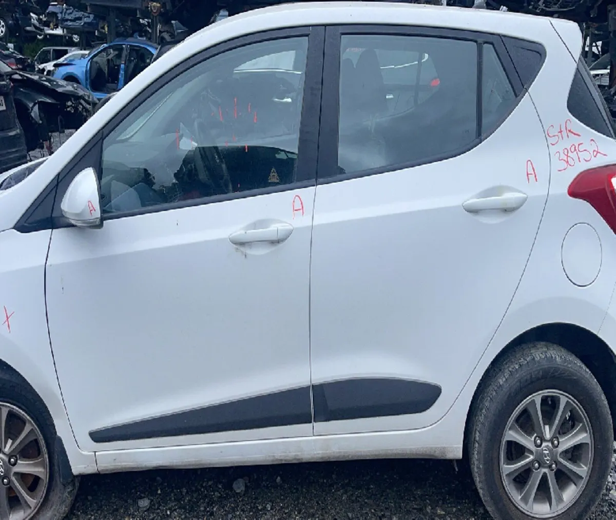 2014 HYUNDAI i10 For Breaking/Dismantling - Image 2