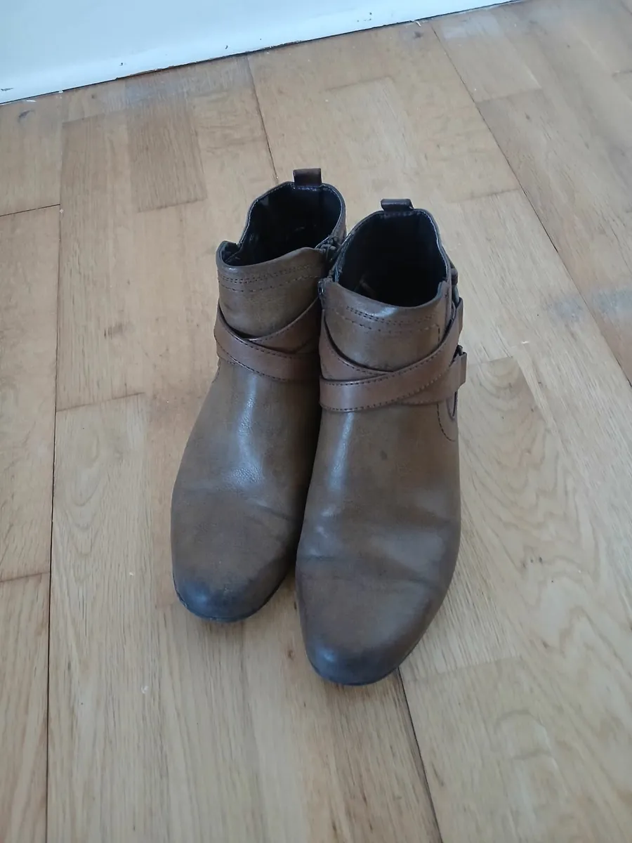 Ladies Boots - Image 2