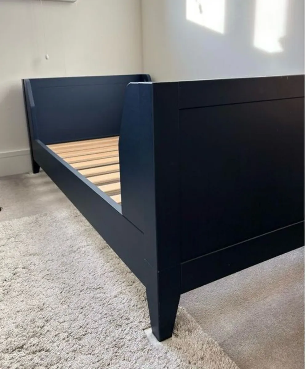 Mamas & Papas Melfi Cot to Toddler Bed (Excellent Condition) - Image 4