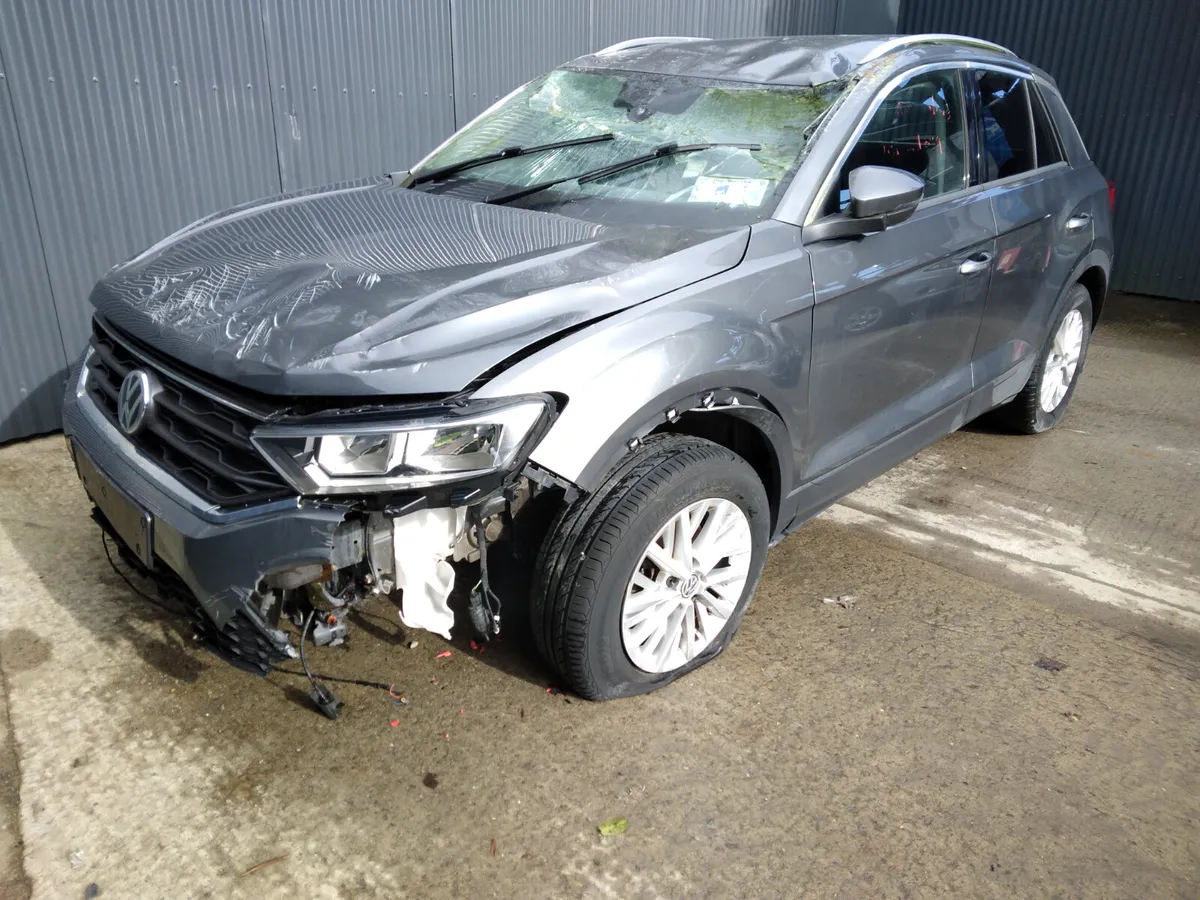 2021 Volkswagen T-Roc For Breaking/Dismantling - Image 1