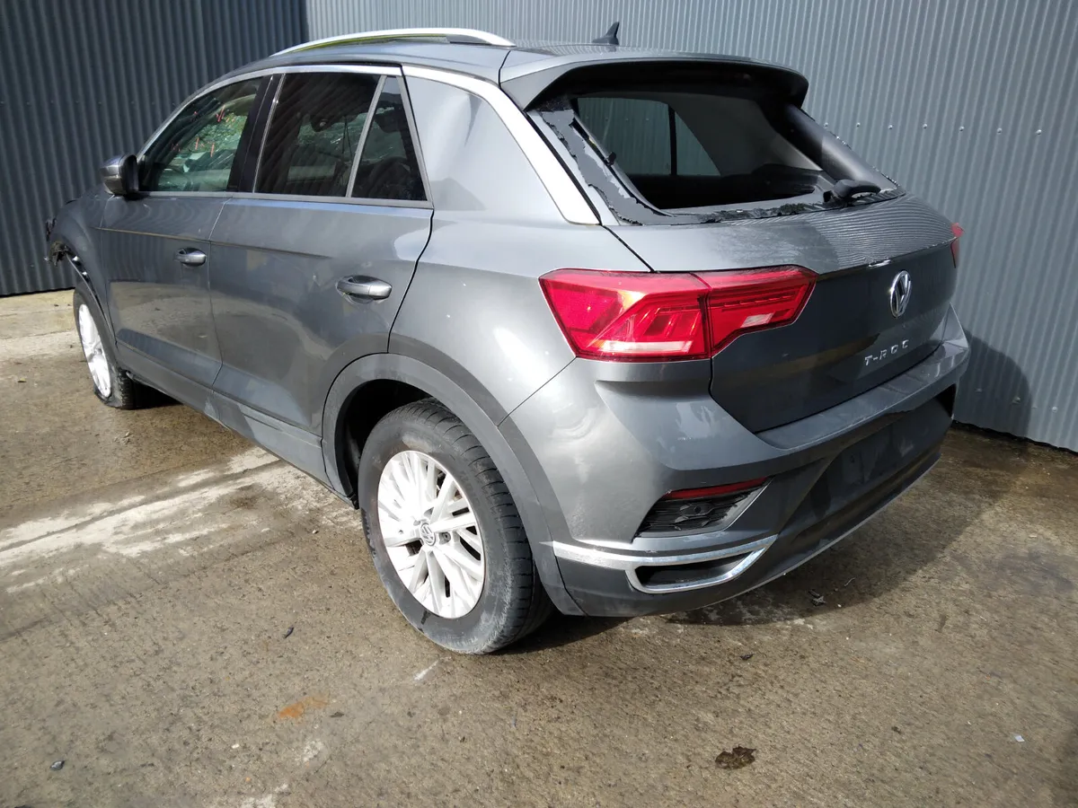 2021 Volkswagen T-Roc For Breaking/Dismantling - Image 3
