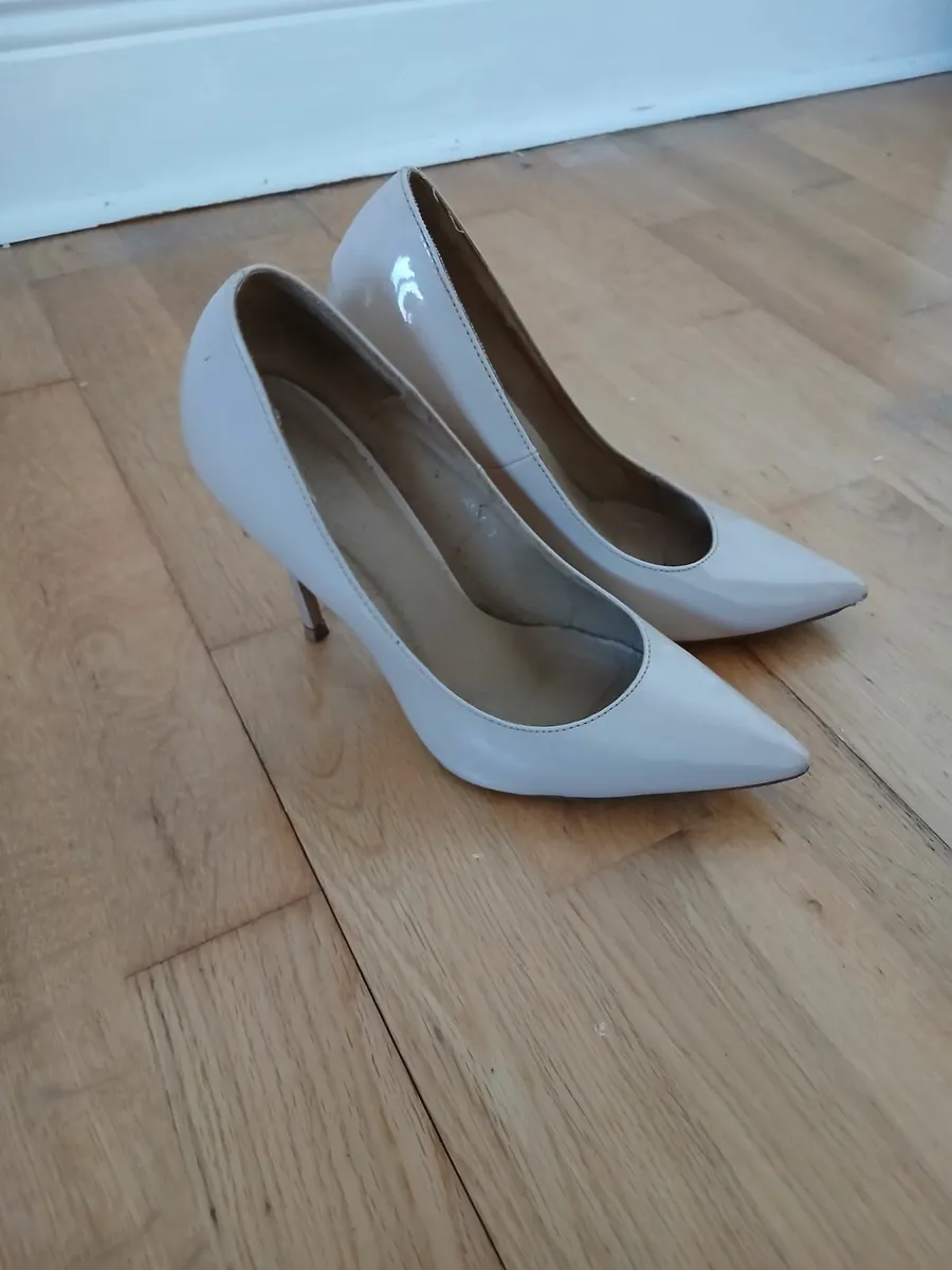 High heels - Image 1