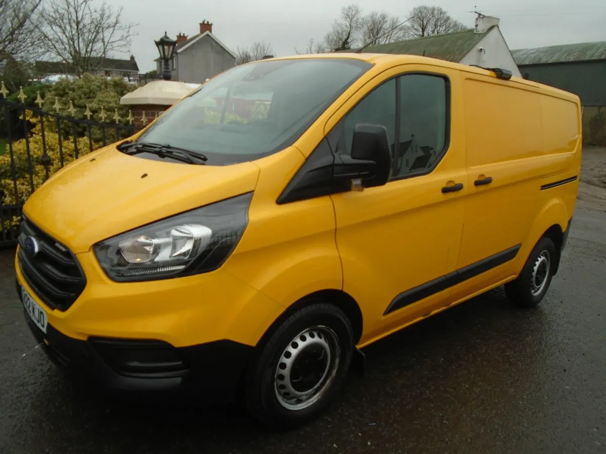 2022 Ford Transit Custom  300 SWB FR 130HP. - Image 3