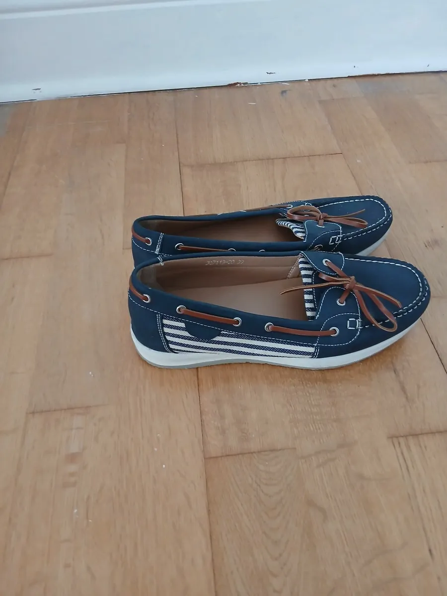 Ladies shoes - Image 1