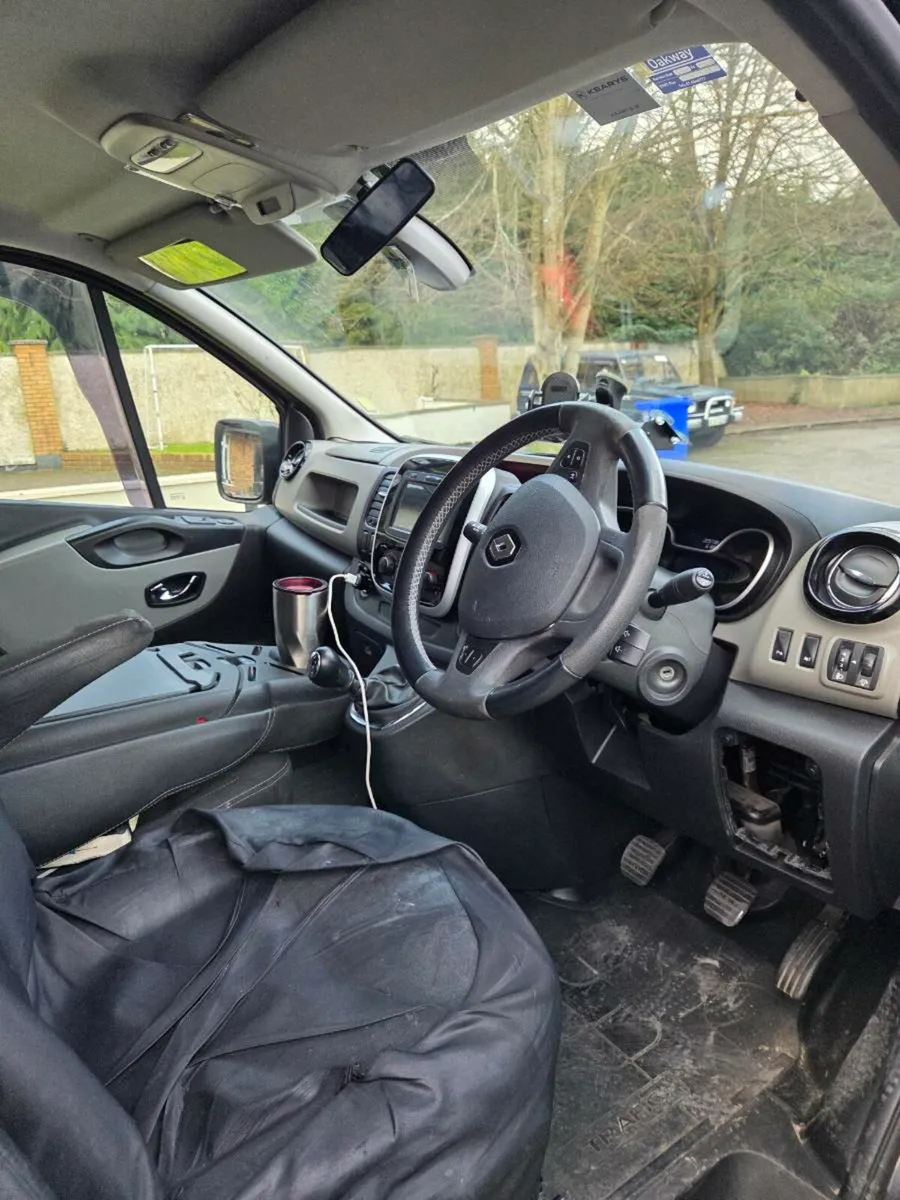 192 Renault Trafic - Image 4