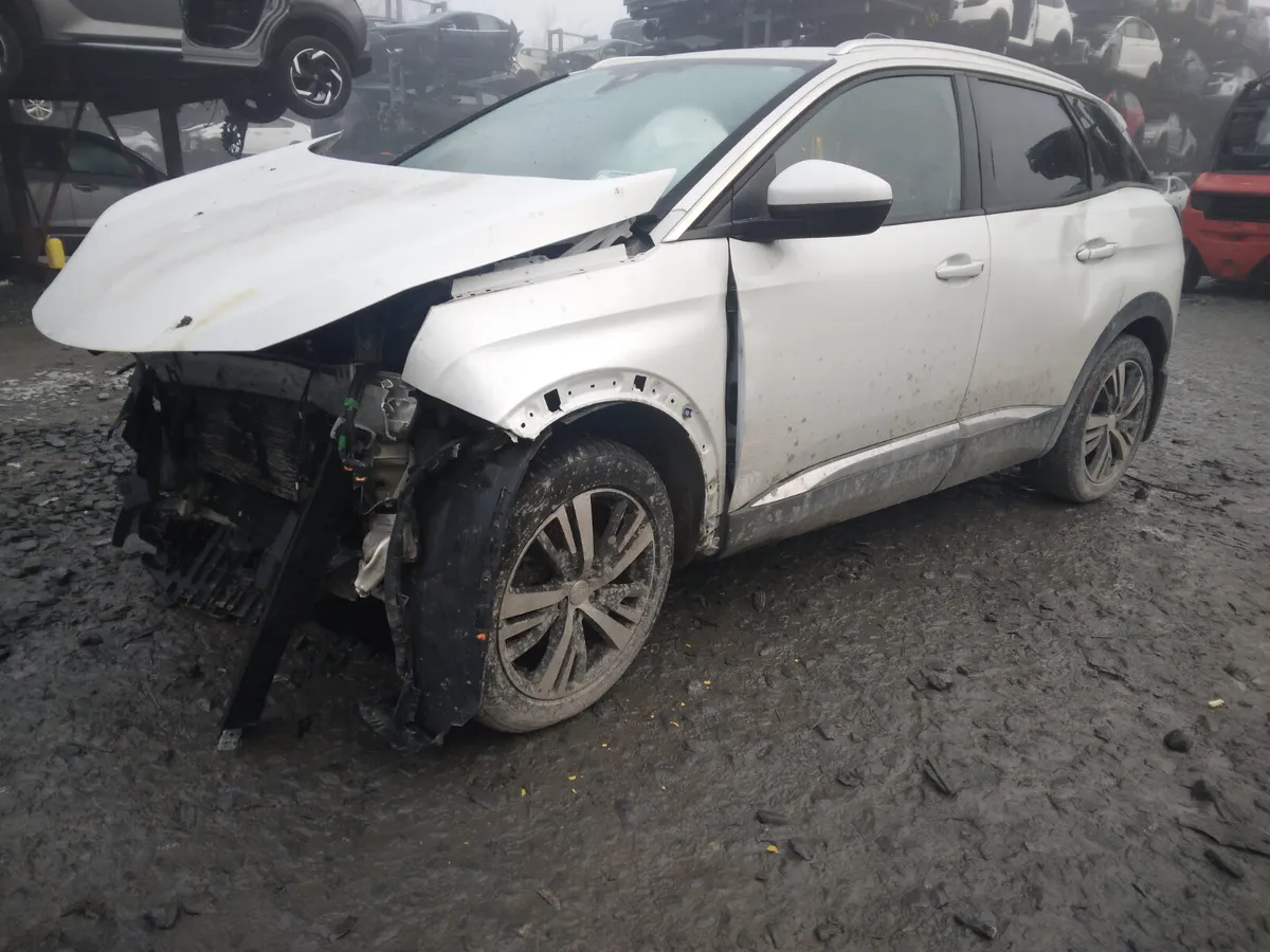 2021 Peugeot 3008 For Breaking/Dismantling - Image 1