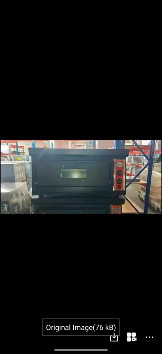 Commercial pizza oven - Image 1