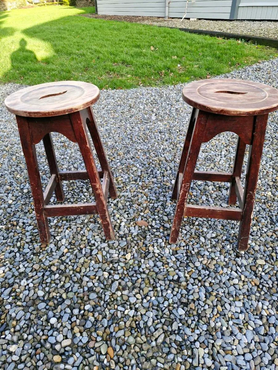 2 bar stools - Image 2