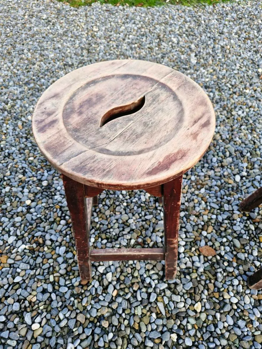 2 bar stools - Image 3