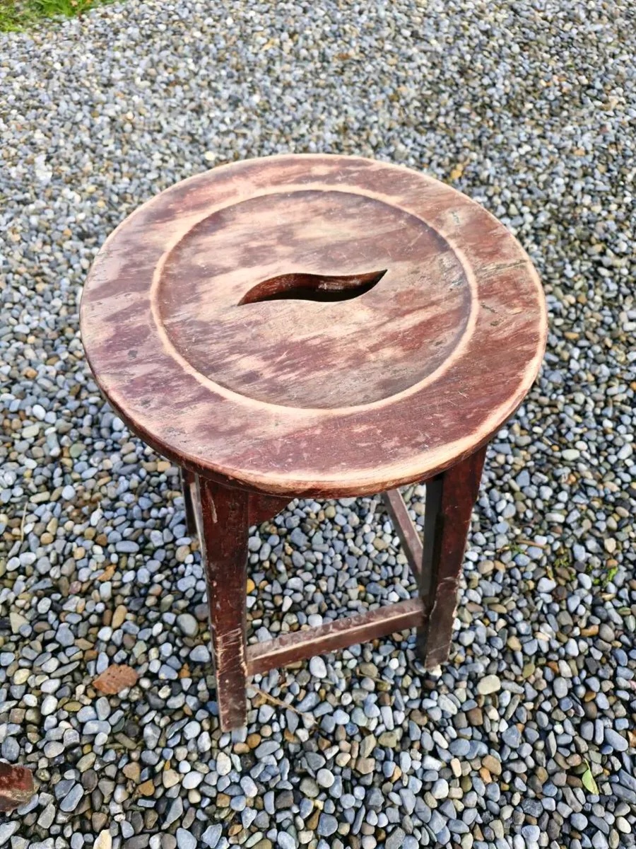 2 bar stools - Image 4