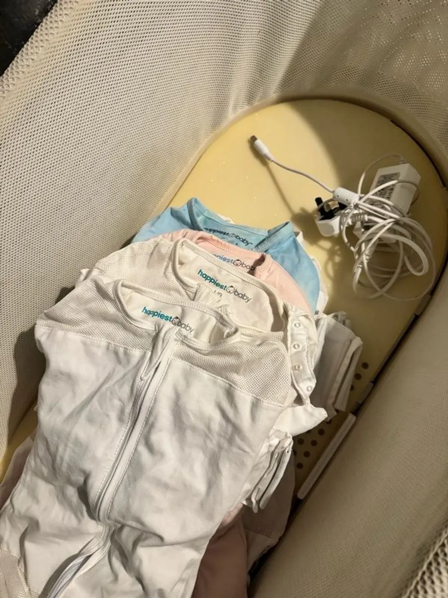 SNOO Baby Sleeper and Cot + Extras - Image 4