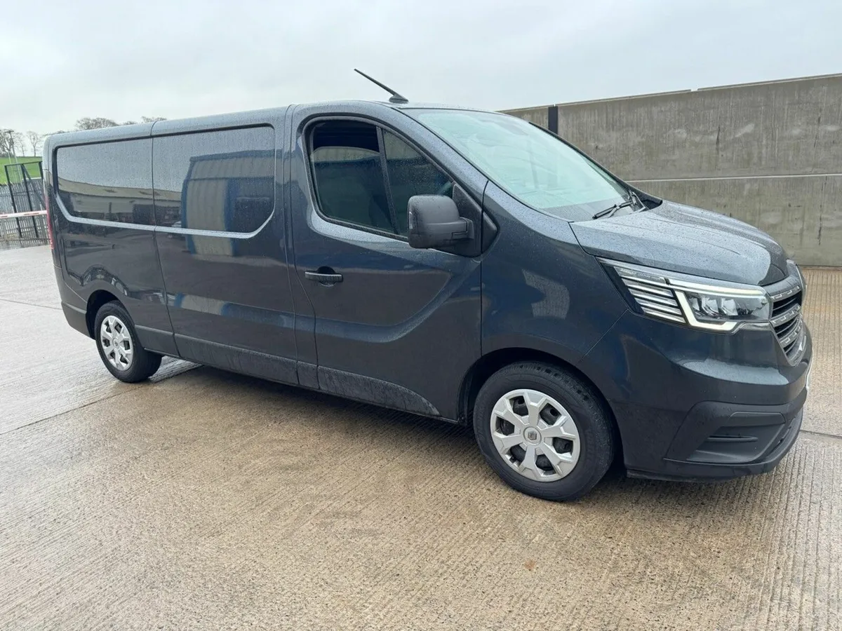 RENAULT TRAFIC LL30 BUSINESS+ LWB 2.0 BLUE DCI 130 - Image 1