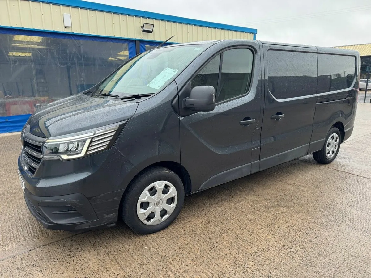 RENAULT TRAFIC LL30 BUSINESS+ LWB 2.0 BLUE DCI 130 - Image 4