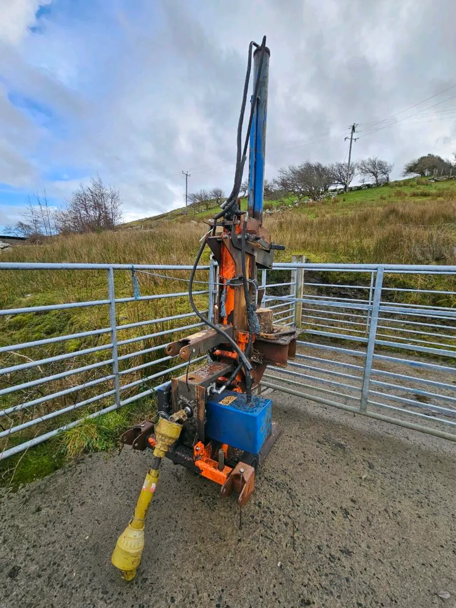 Log splitter - Image 1