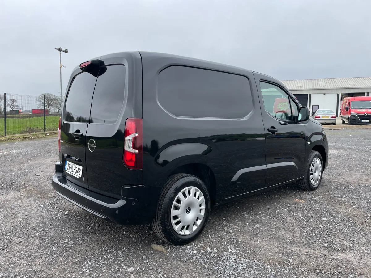 Opel Combo 2025 - Image 2