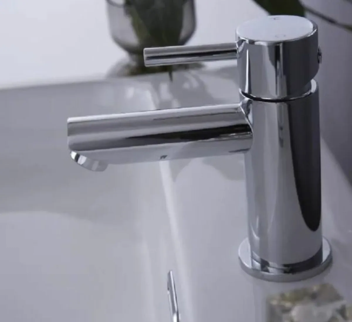 Paris Quadrant En-suite Pack - Image 1