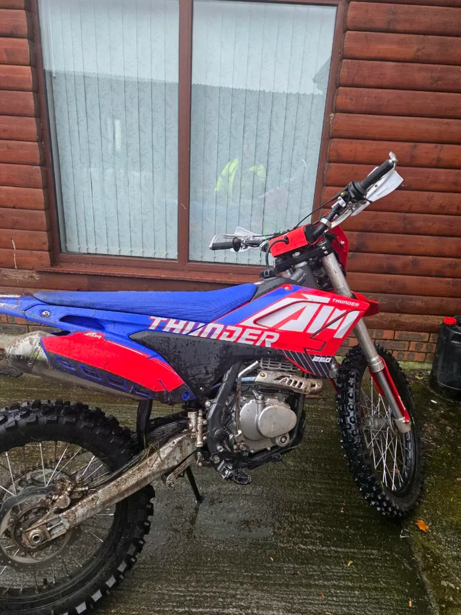 Motorcross Bike - Image 1