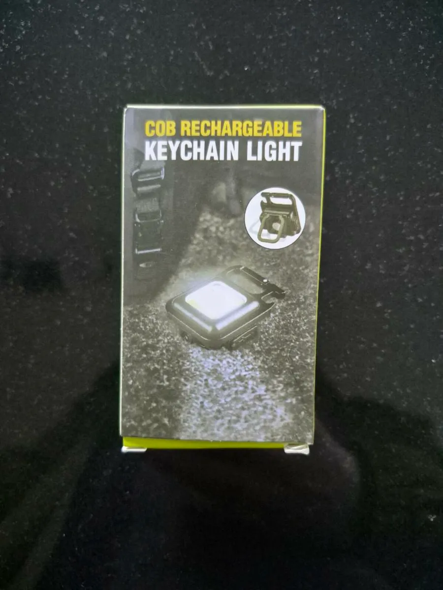 Rechargeable key chain light - Image 1
