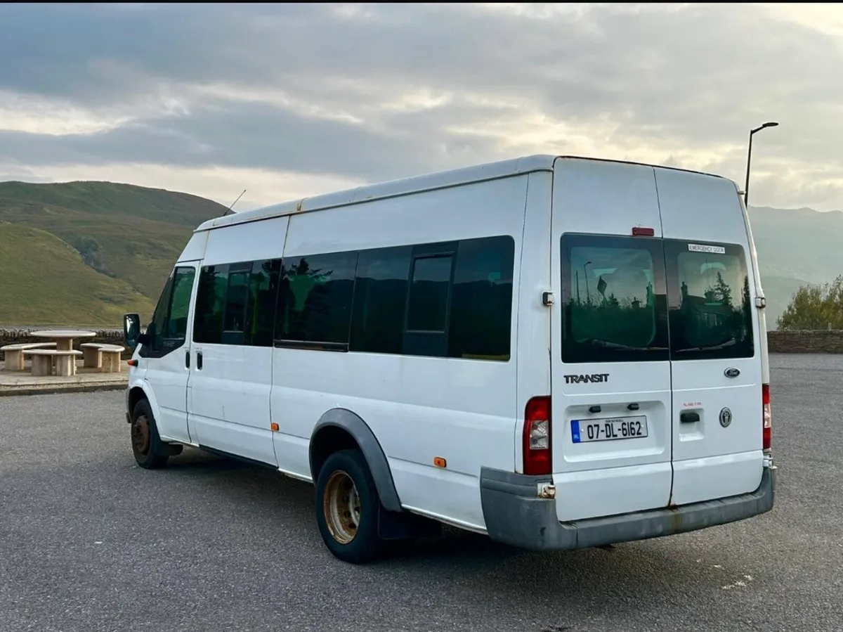 Ford Transit - Image 4