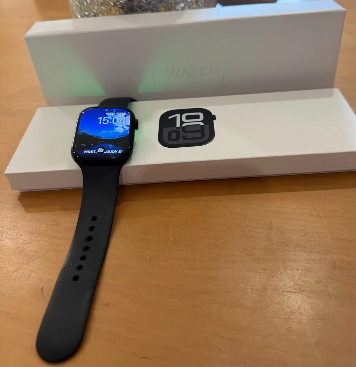 Apple Watch - Image 1
