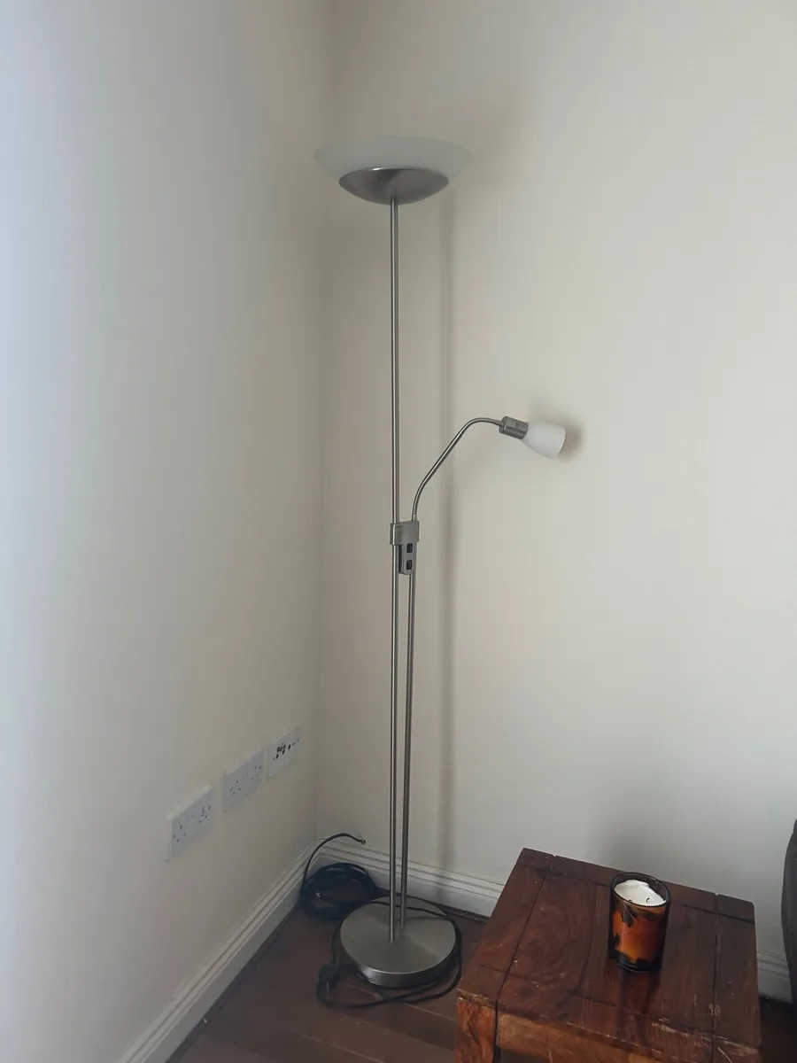 Sofa, table , lamp - Image 3