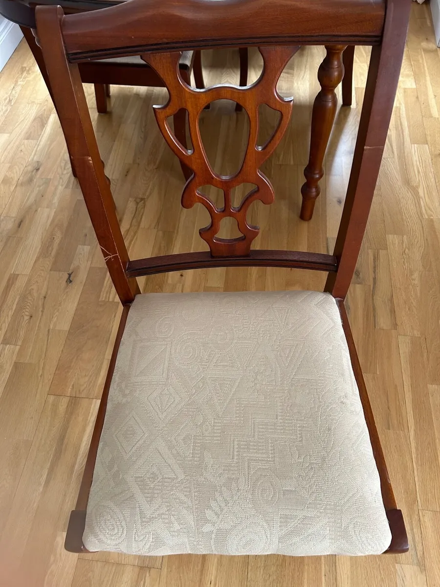 Dining table and chairs - Image 3