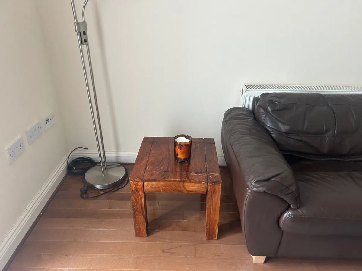 Sofa, table , lamp - Image 2