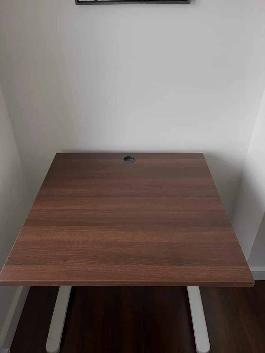 Walnut Desk 80 x 80 cm - Image 4